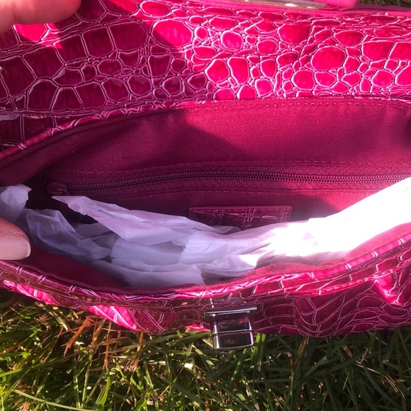 New York & co clutch - Picture 2 of 7